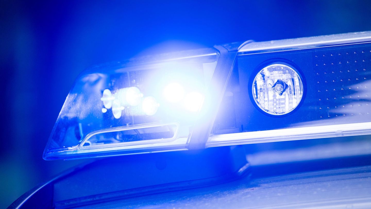 Gefährdung des Straßenverkehrs: Betrunken zum Supermarkt – Polizei stoppt Autofahrer