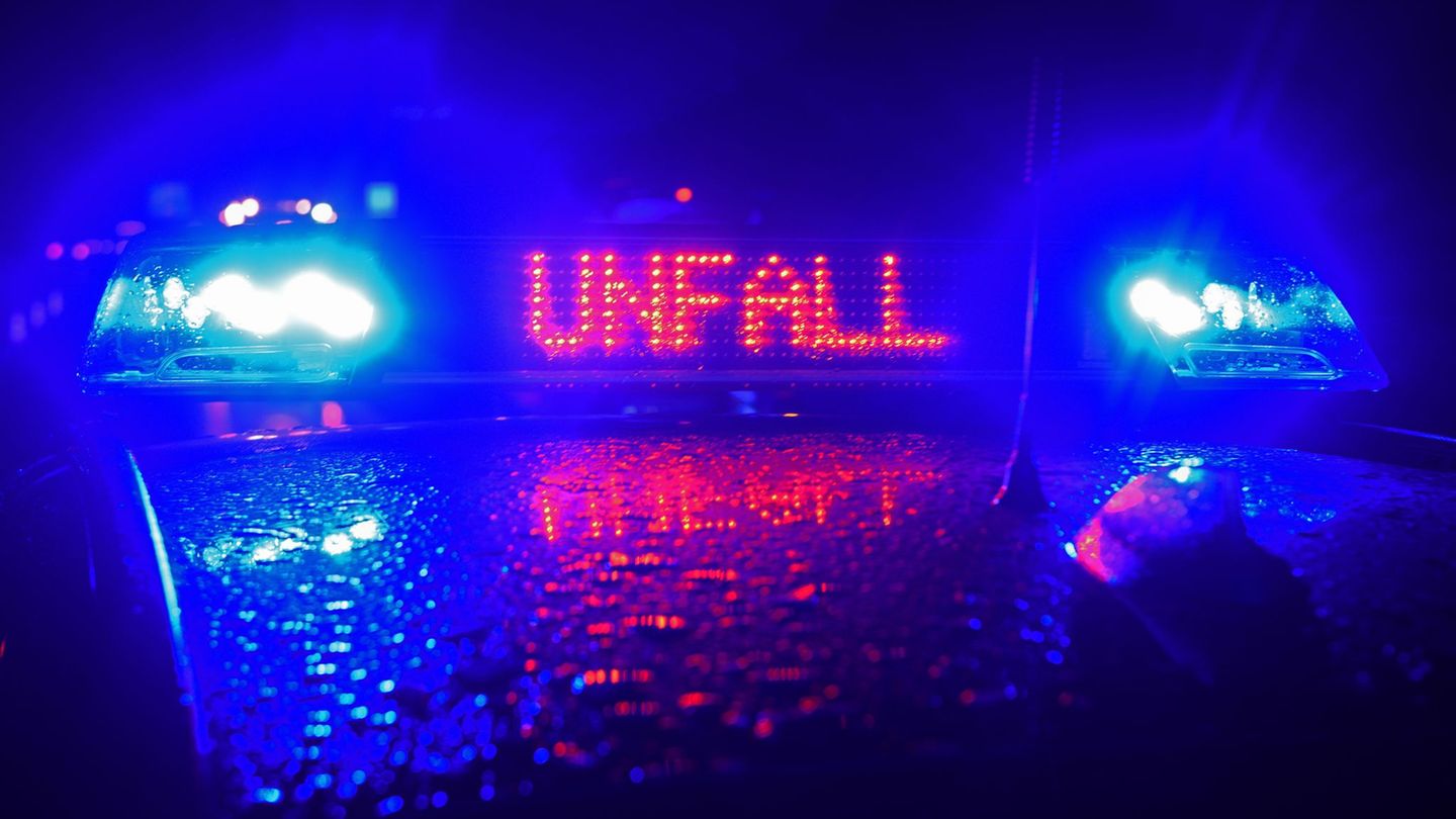 Unfälle: 25-Jährige bei Unfall getötet – Unfallverursacher flüchtet