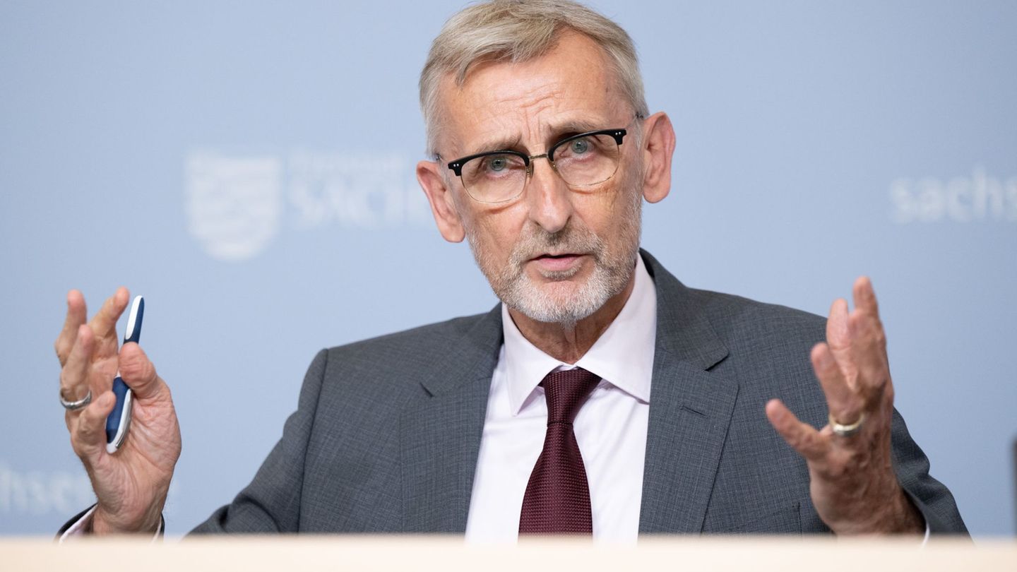 Migration: Nach gescheiterter Abschiebung: Schuster will härtere Regeln