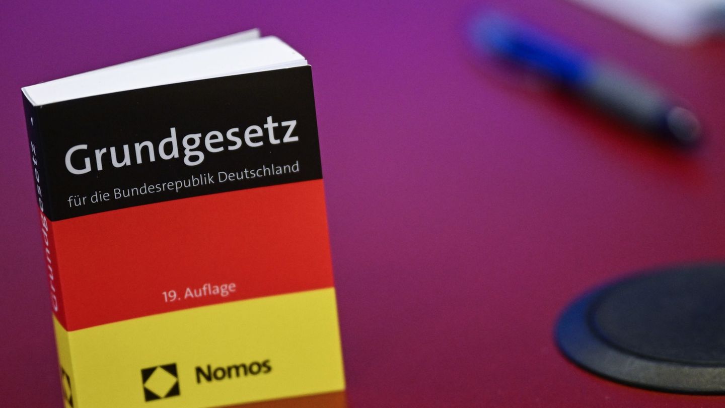 Freiheitsgedanke: Berliner Verein für Grundgesetz-Unterricht ausgezeichnet