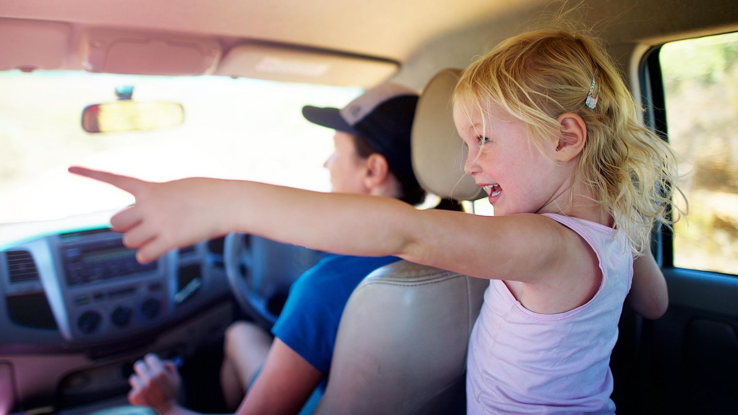 Tweets der Woche: Toll, wenn Kinder Verkehrsregeln lernen: „Gell, Mama, da darfst du nicht parken“